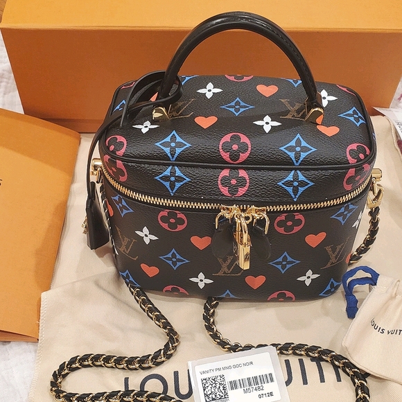 Authentic Limited Edition (time-capsule style) Louis Vuitton "Game On" Vanity PM - Picture 2 of 16